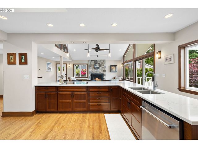 3617 WAUNA VISTA Dr, Vancouver, WA 98661