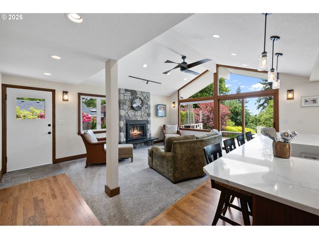 3617 WAUNA VISTA Dr, Vancouver, WA 98661