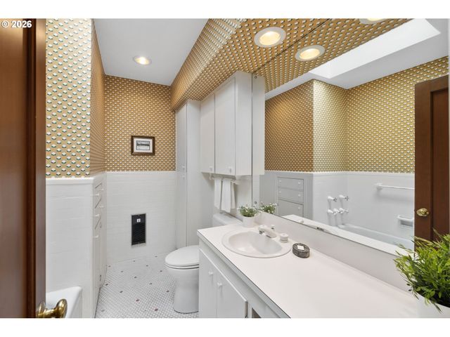 3617 WAUNA VISTA Dr, Vancouver, WA 98661