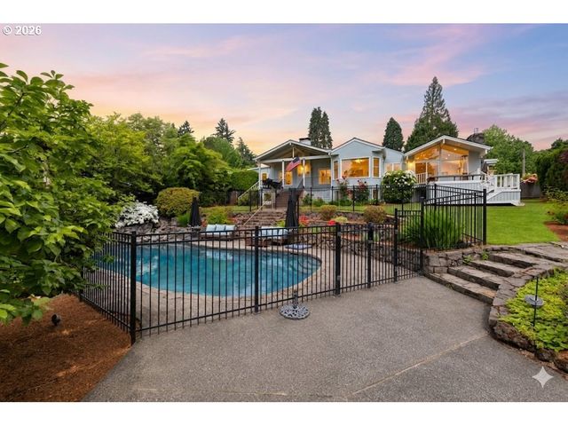 3617 WAUNA VISTA Dr, Vancouver, WA 98661