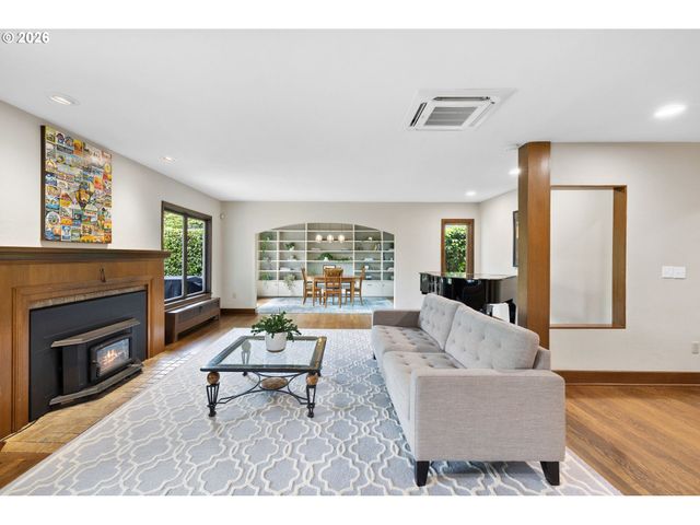 3617 WAUNA VISTA Dr, Vancouver, WA 98661