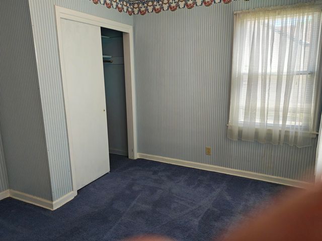 1828 S Millwood St, Wichita, KS 67213