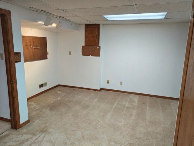 1828 S Millwood St, Wichita, KS 67213