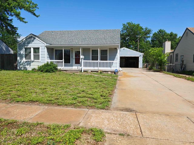 1828 S Millwood St, Wichita, KS 67213