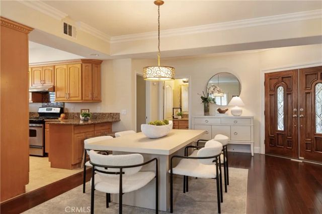 155 Harkness Avenue 6, Pasadena, CA 91106