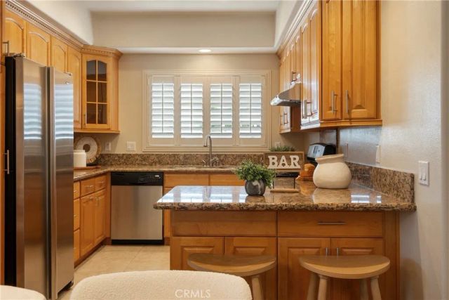 155 Harkness Avenue 6, Pasadena, CA 91106