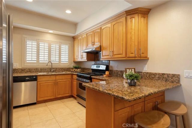 155 Harkness Avenue 6, Pasadena, CA 91106