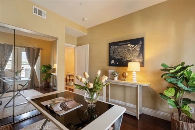 155 Harkness Avenue 6, Pasadena, CA 91106