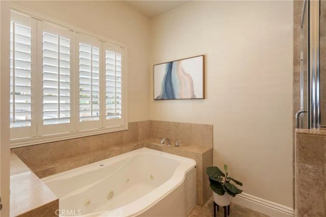 155 Harkness Avenue 6, Pasadena, CA 91106