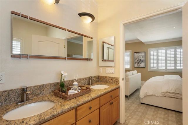 155 Harkness Avenue 6, Pasadena, CA 91106