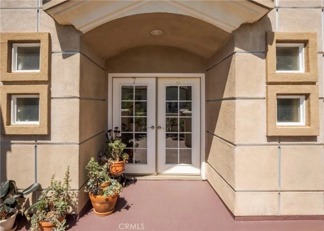 155 Harkness Avenue 6, Pasadena, CA 91106