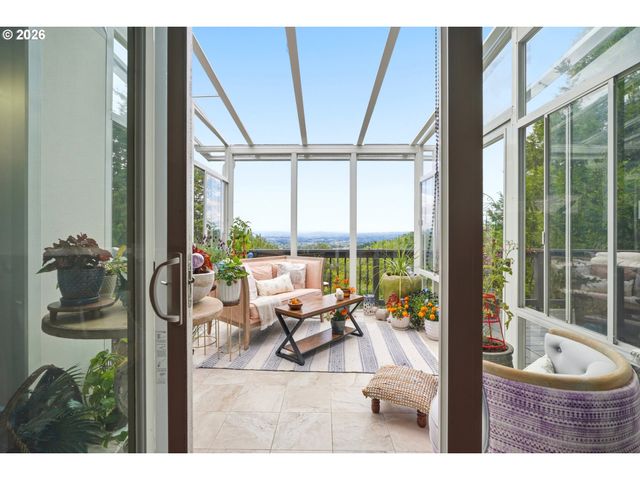 4243 Nw Twilight Ter, Portland, OR 97229