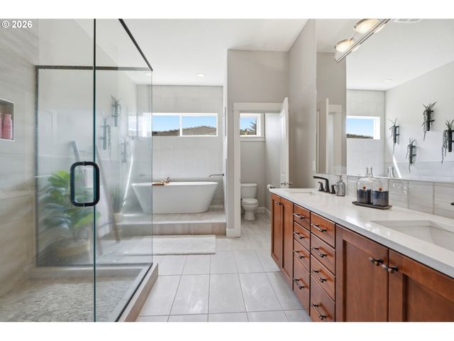 4243 Nw Twilight Ter, Portland, OR 97229