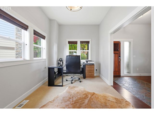 4243 Nw Twilight Ter, Portland, OR 97229