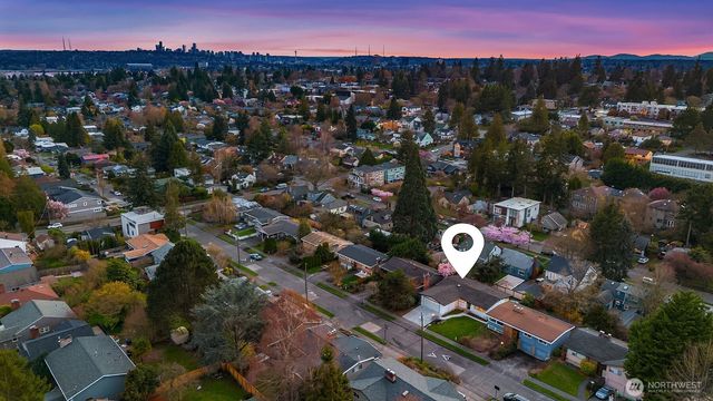7039 39th Avenue NE, Seattle, WA 98115