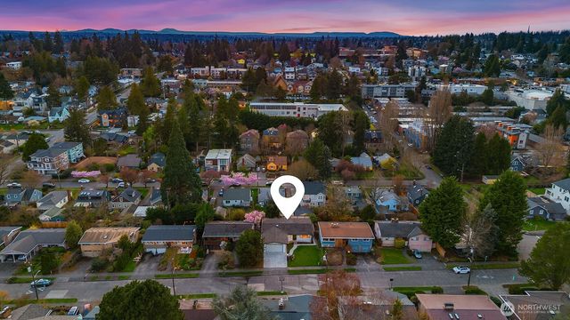 7039 39th Avenue NE, Seattle, WA 98115