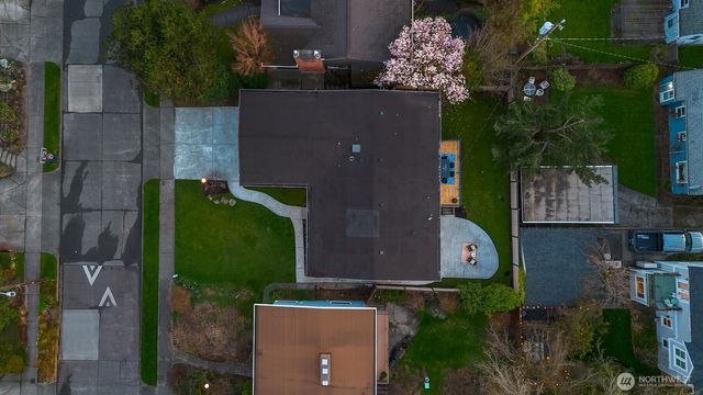 7039 39th Avenue NE, Seattle, WA 98115