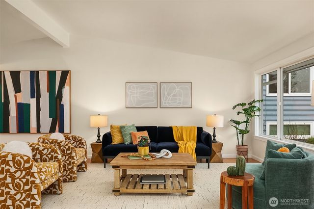 7039 39th Avenue NE, Seattle, WA 98115