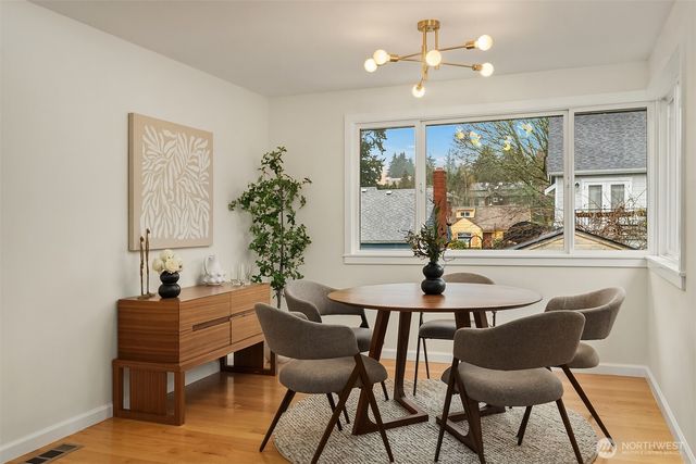 7039 39th Avenue NE, Seattle, WA 98115