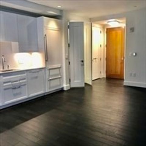 22 Liberty Drive 5L, Boston, MA 02210