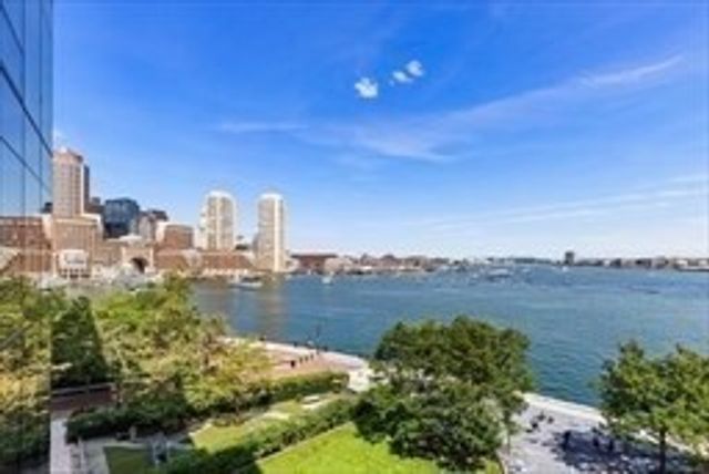 22 Liberty Drive 5L, Boston, MA 02210