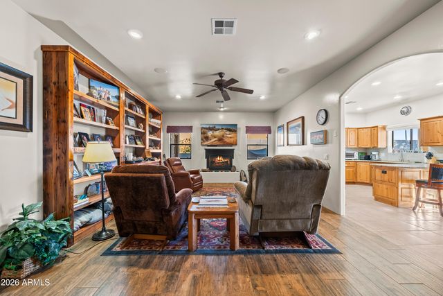 2695 W PINTO Place, Wickenburg, AZ 85390