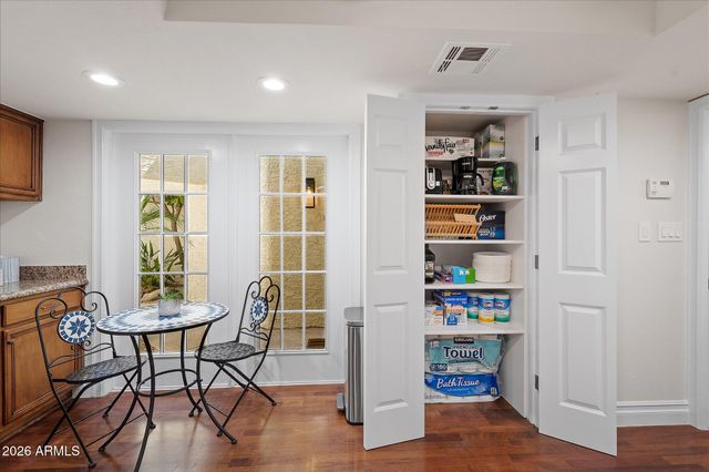 5805 N 24th Place, Phoenix, AZ 85016