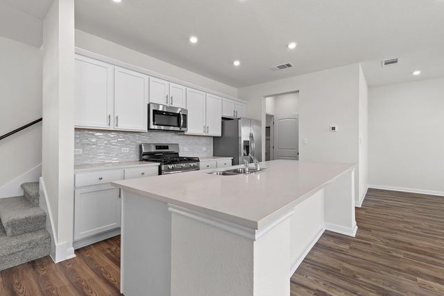 2206B Cornfield DR, Pflugerville, TX 78660