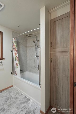 5204 53rd Street W, University Place, WA 98467