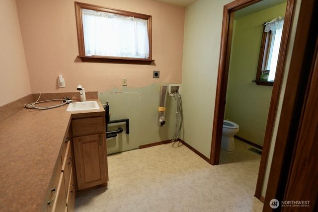 5204 53rd Street W, University Place, WA 98467