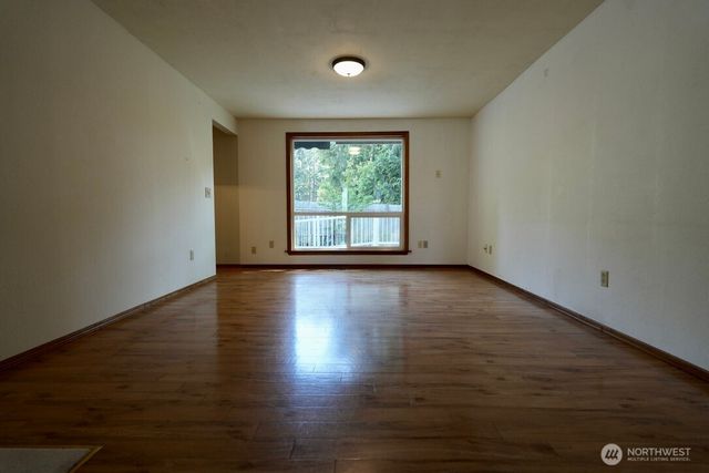 5204 53rd Street W, University Place, WA 98467