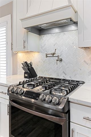 29 Burnett Road, Warwick, RI 02889