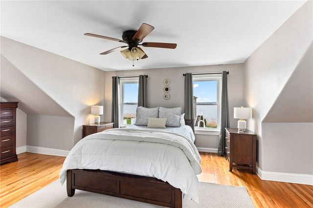 29 Burnett Road, Warwick, RI 02889