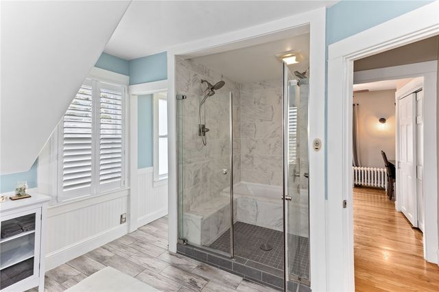 29 Burnett Road, Warwick, RI 02889