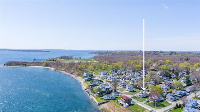 29 Burnett Road, Warwick, RI 02889