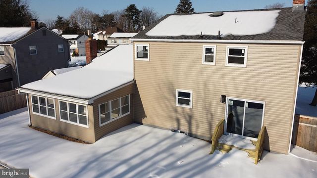 25 CHAMPLAIN RD, Marlton, NJ 08053