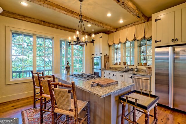 215 Grey Fox Trail, Clayton, GA 30525