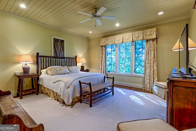 215 Grey Fox Trail, Clayton, GA 30525