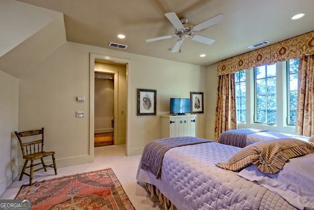 215 Grey Fox Trail, Clayton, GA 30525