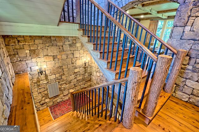 215 Grey Fox Trail, Clayton, GA 30525