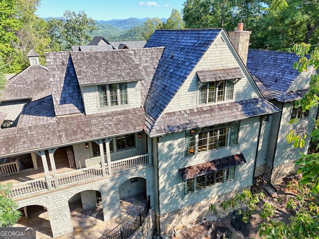 215 Grey Fox Trail, Clayton, GA 30525