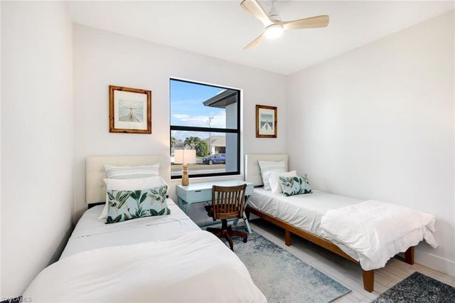 5244 Agualinda BLVD, Cape Coral, FL 33914