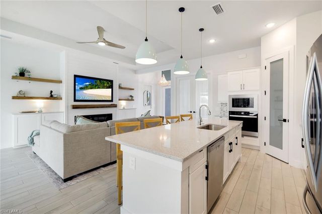 5244 Agualinda BLVD, Cape Coral, FL 33914