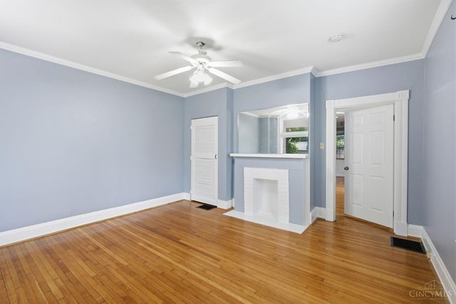 3262 Linwood Avenue, Cincinnati, OH 45226
