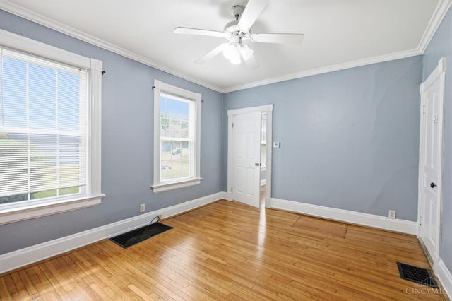 3262 Linwood Avenue, Cincinnati, OH 45226