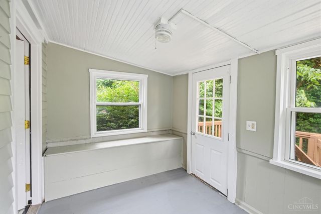 3262 Linwood Avenue, Cincinnati, OH 45226