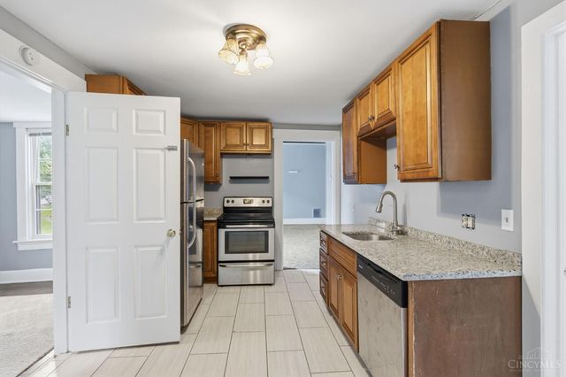 3262 Linwood Avenue, Cincinnati, OH 45226