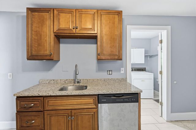 3262 Linwood Avenue, Cincinnati, OH 45226
