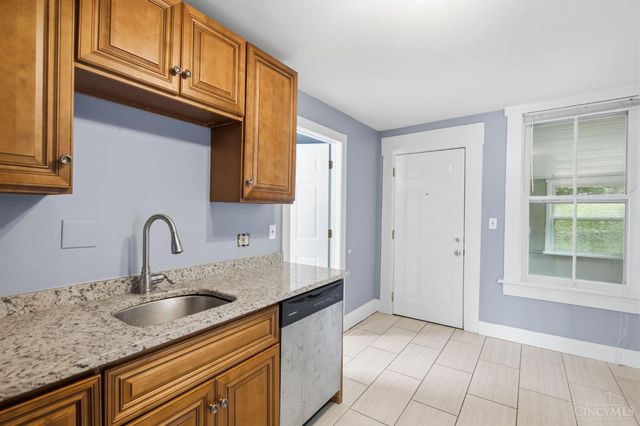 3262 Linwood Avenue, Cincinnati, OH 45226