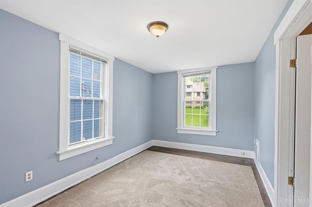 3262 Linwood Avenue, Cincinnati, OH 45226